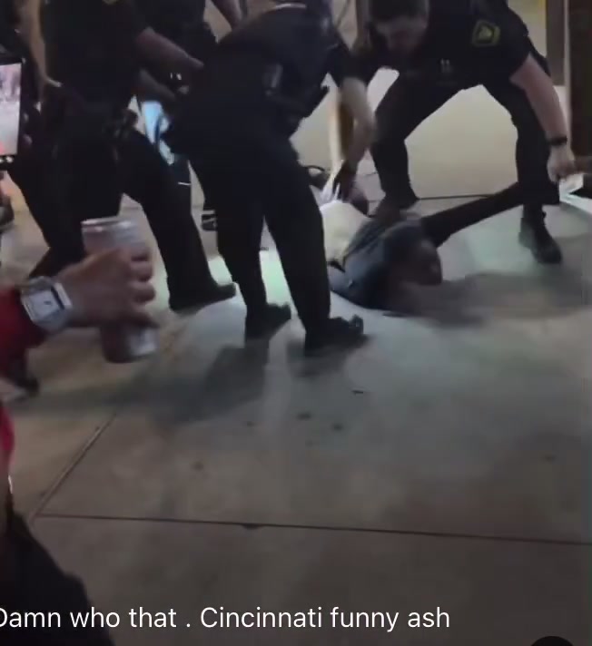 cpd couldnt hold the crowd